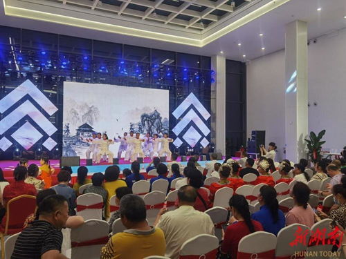 展宜家風華，啟東宜新篇 記東宜社區文藝匯演暨“牽手芙蓉”廣場文化月月演活動